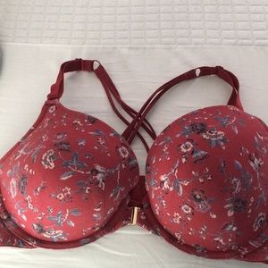 NWT Cacique 42DD